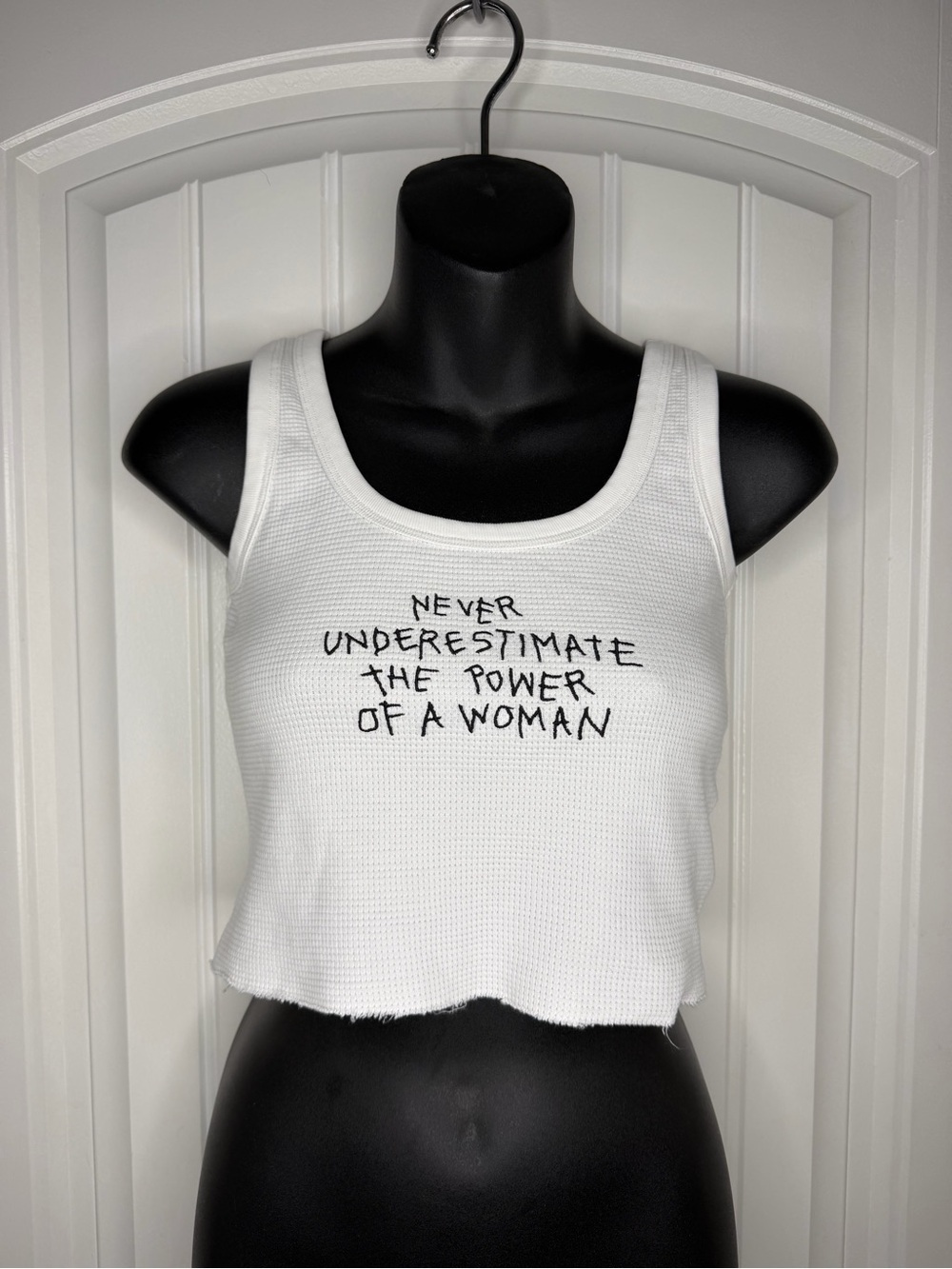 CHNGE Never Underestimate the Power of a Woman Crop Top Size Small